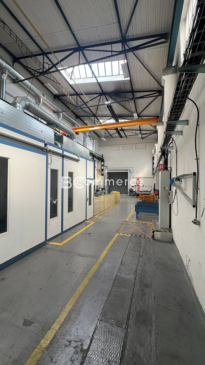 Pronájem výrobní haly, prostoru 670 m²